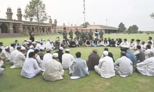 Elders of KP’s Tirah agree to vacate homes ahead of military operation
