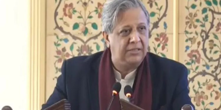 Law minister Tarar stresses need for ‘national dialogue’, highlights significance of political and economic stability