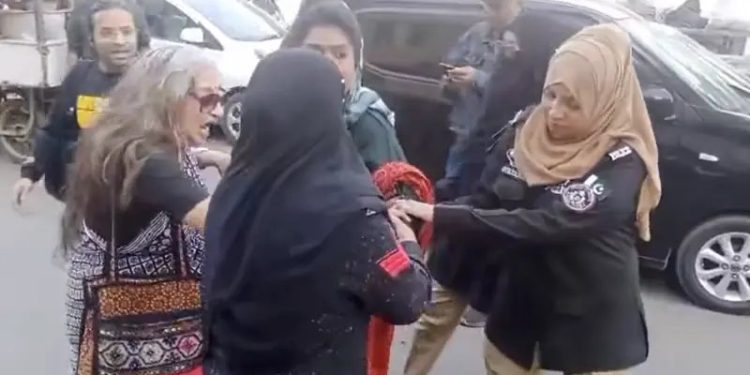 Police block routes to Karachi Press Club, detain activist ahead of Aurat March press conference