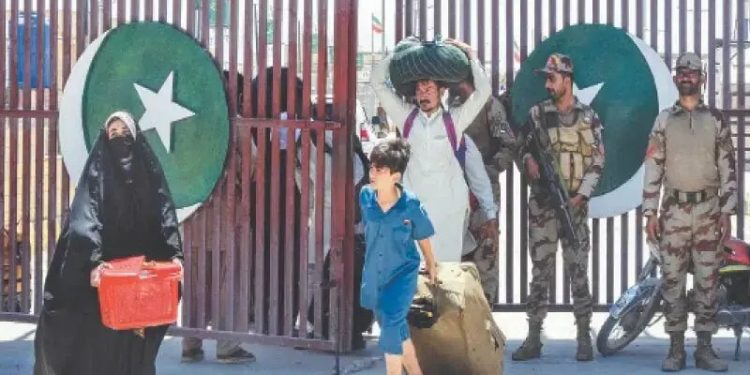 Students, pilgrims make trek back to Pakistan