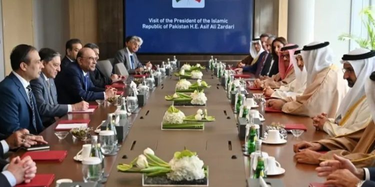 Pakistan’s strategic geographic connectivity complements Bahrain’s financial expertise: President Zardari