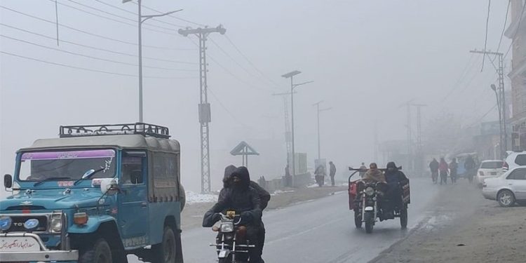Low snowfall leaves Gilgit-Baltistan mountains bare