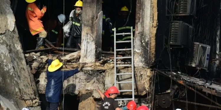 Karachi mayor says rescue teams now clearing basement of Gul Plaza; deadly inferno brought ‘under control’