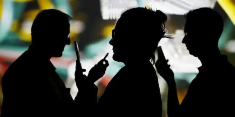 Household Integrated Economic Survey shows 57pc surge in internet users across Pakistan as access reaches 70pc of homes