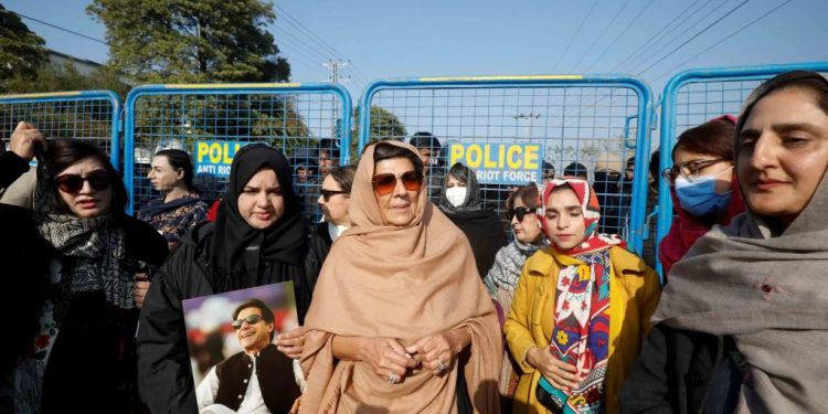 PTI, Imran’s sisters end sit-in outside Adiala jail