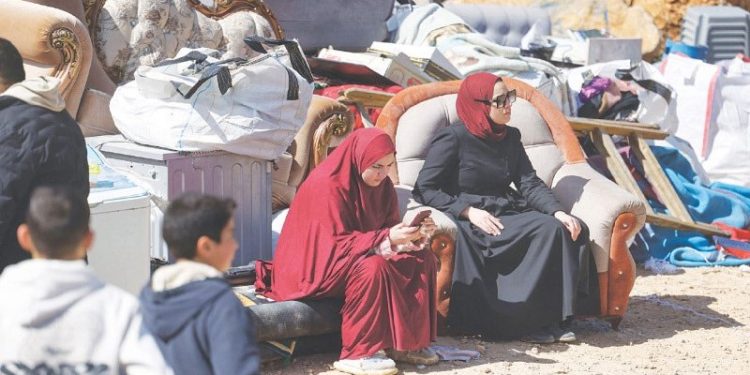 Israel restricts Friday congregation at Al Aqsa to 10,000