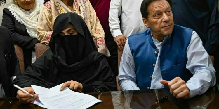 ECP asked to explain Imran’s ouster in Toshakhana case
