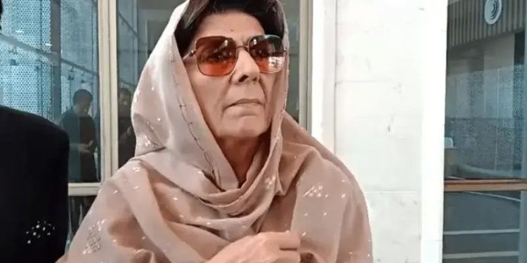 Unable to meet Imran, Aleema denies blocking PTI leaders’ access to him