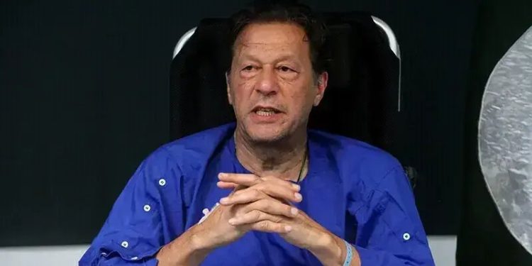 Medical team examines Imran at Adiala jail
