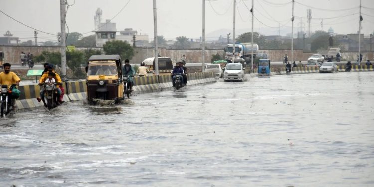 Rain likely in Karachi, other Sindh cities on 1st day of Eid: PMD