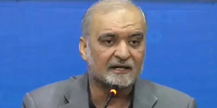 JI chief flays govt for ‘burdening’ common citizen with high petroleum prices