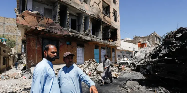 Quetta bombing leaves ill-fated neighbourhood ‘uninhabitable’